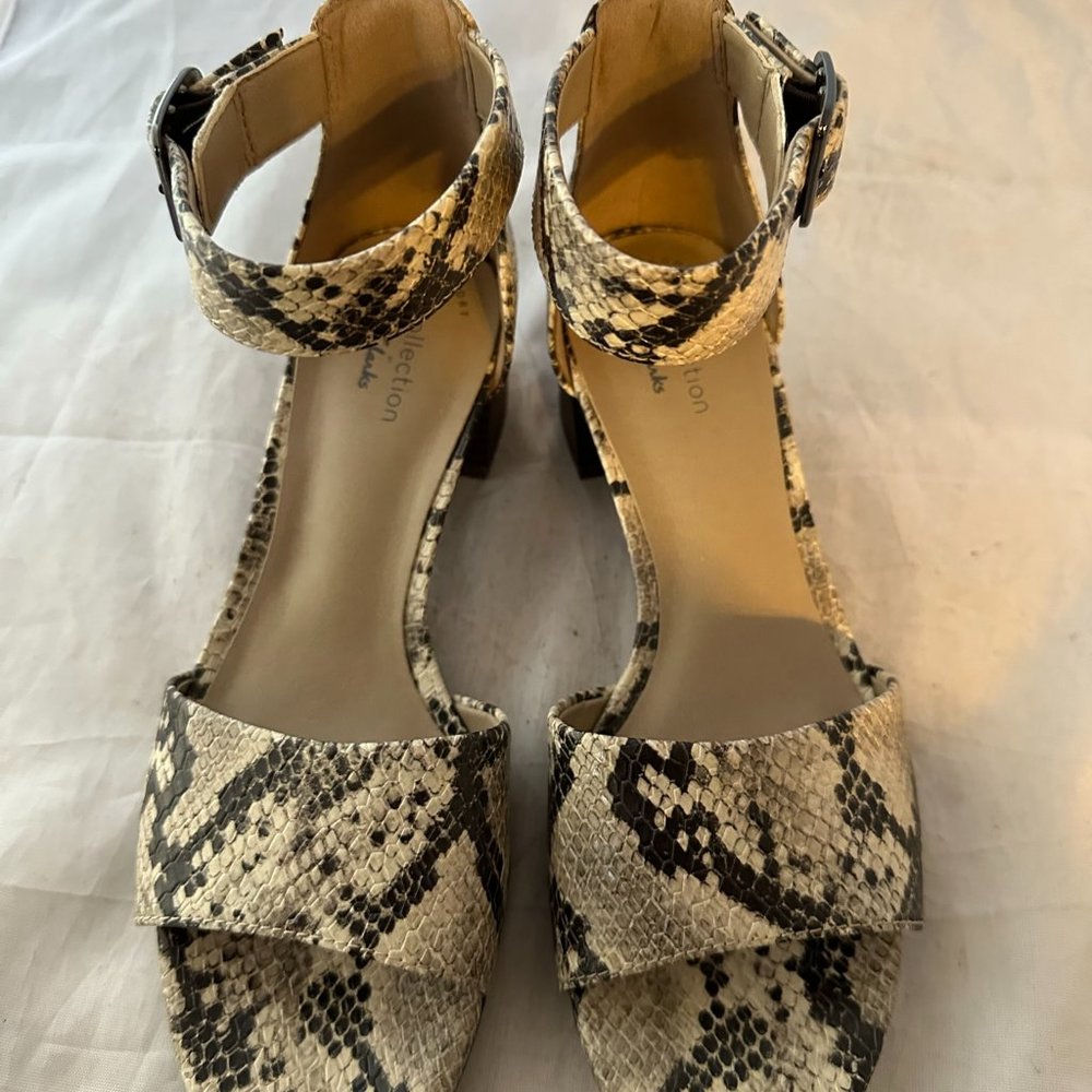 Clarks  Elisa Dedra Heeled Sandal, Taupe Snake Women Size 8 M     NIB - Picture 2 of 6